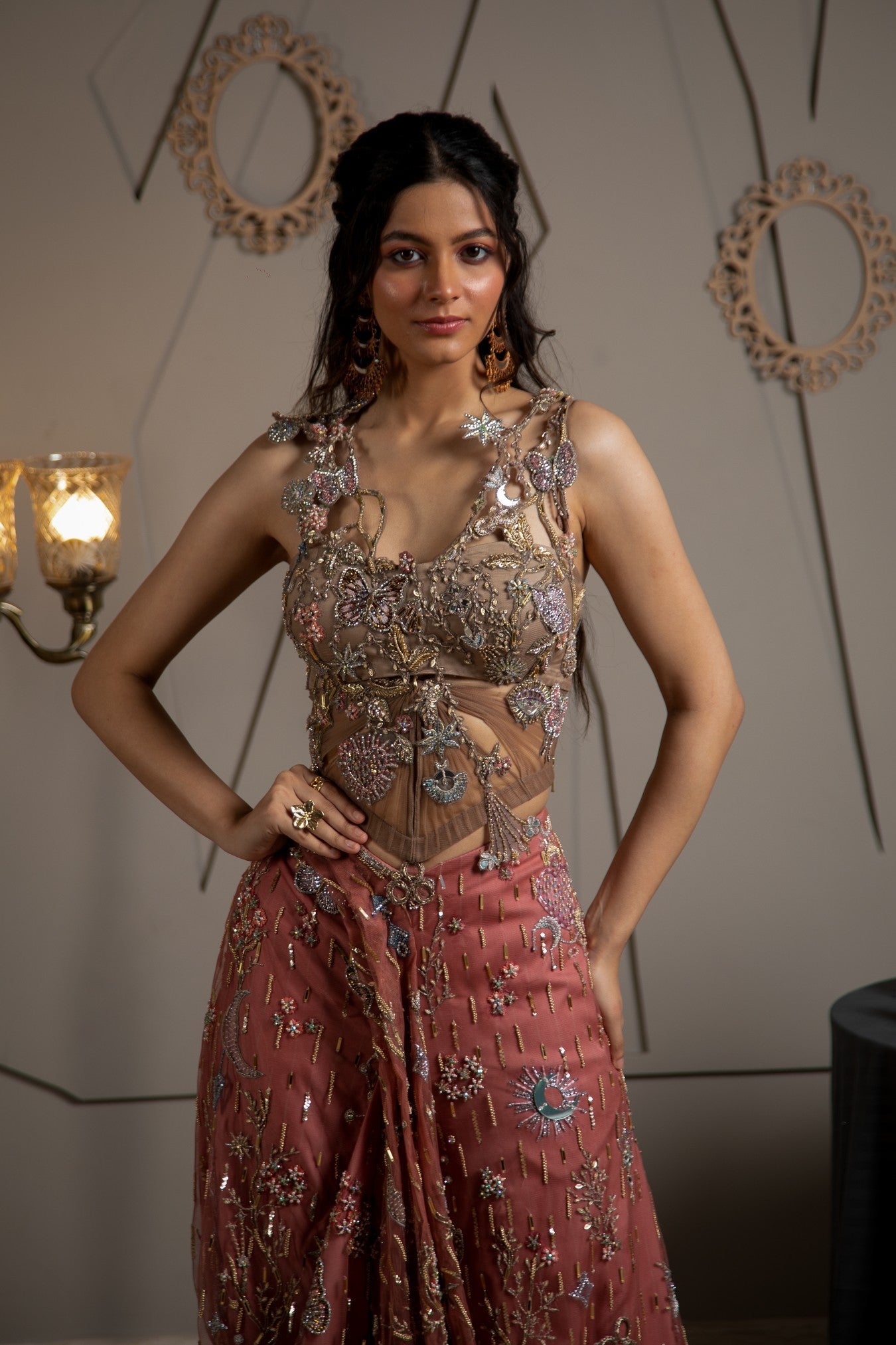 Cyra – taupe satin outfit, bisouNYC