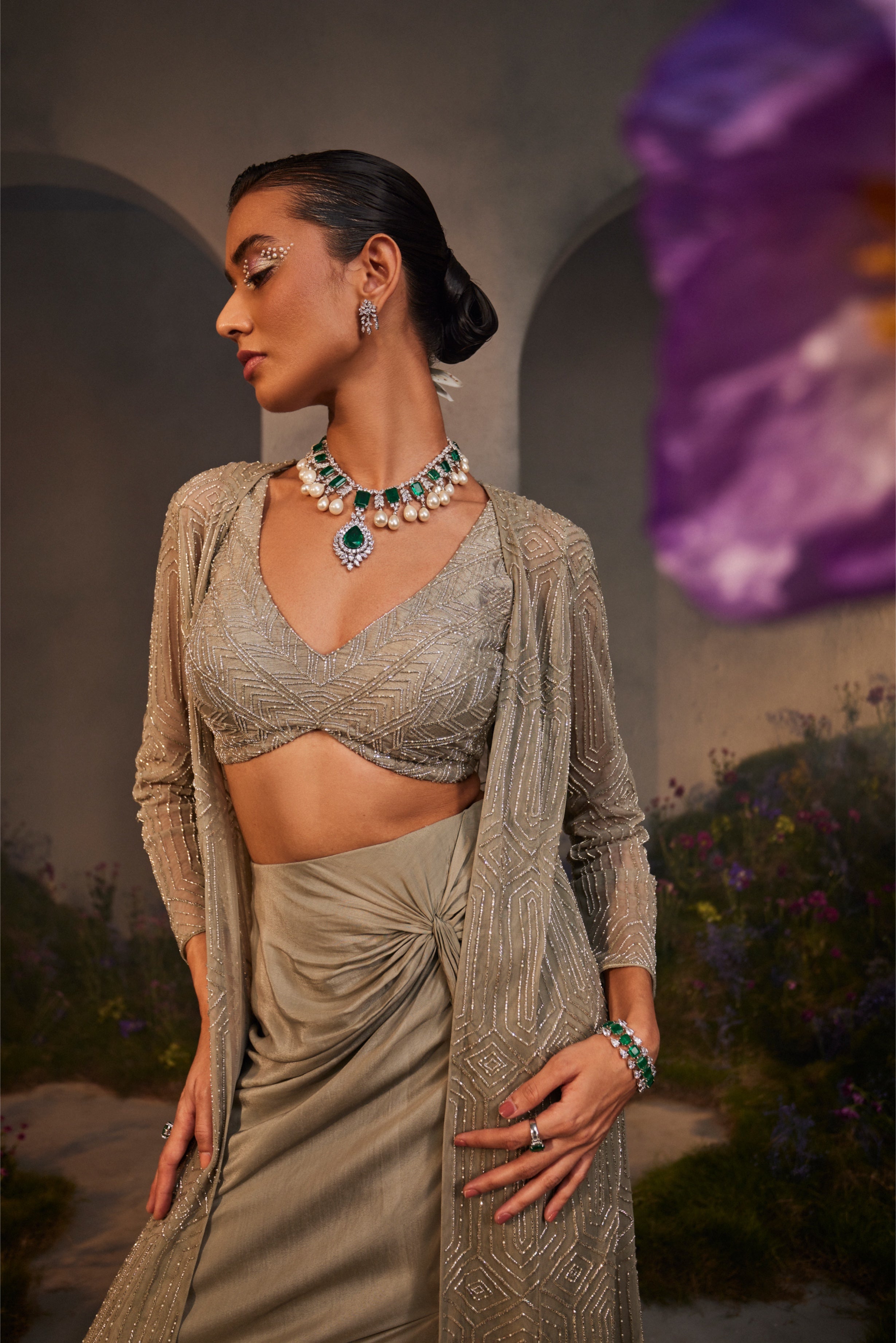 Leya – grey silk outfit, bisouNYC