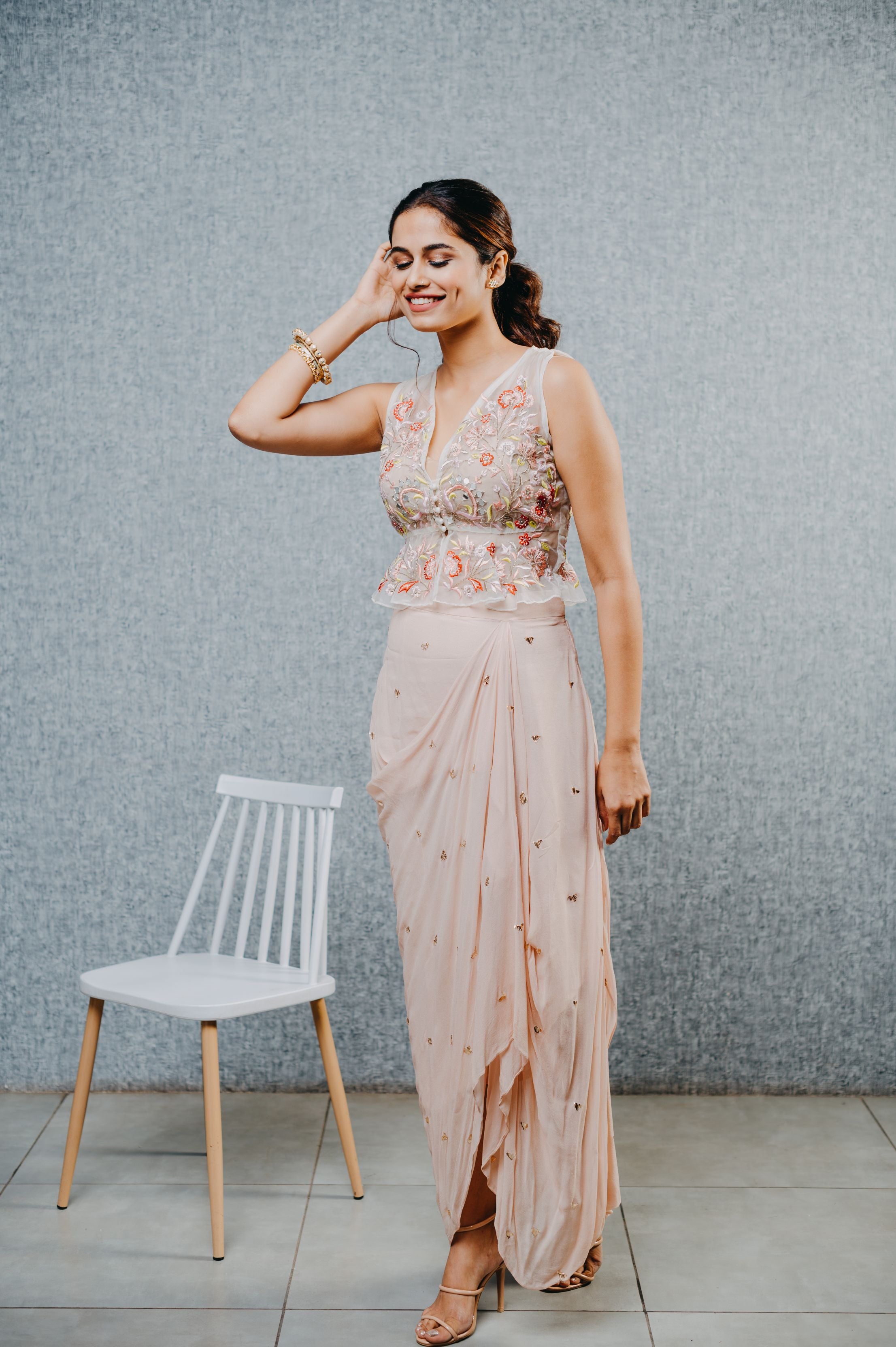 Leena – peach organza outfit, bisouNYC