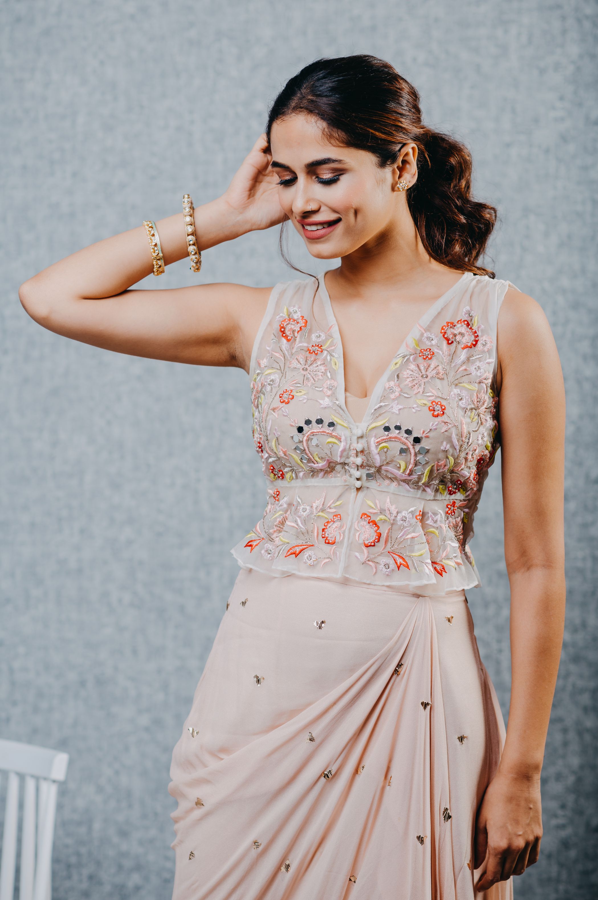 Leena – peach organza outfit, bisouNYC