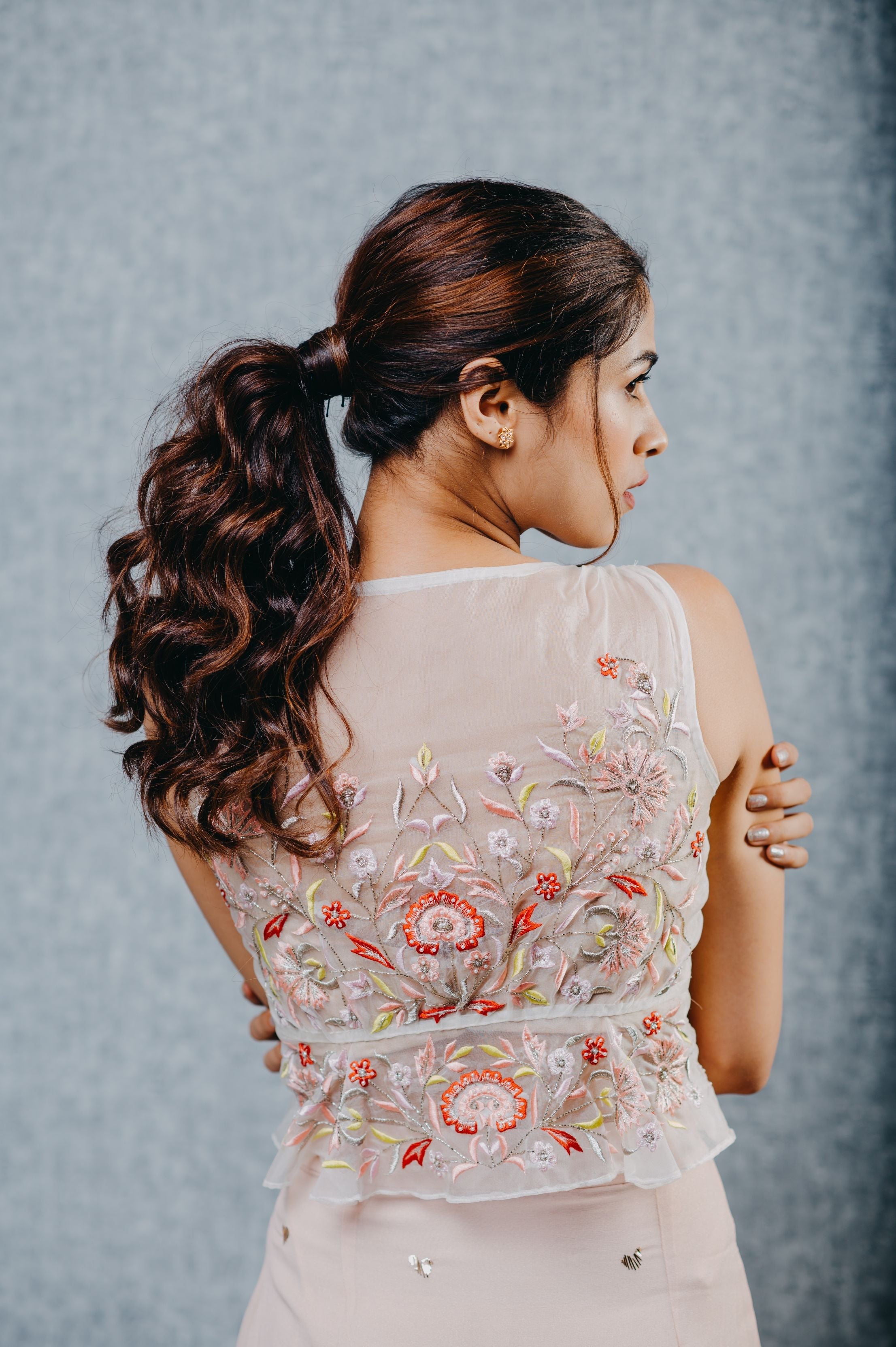 Leena – peach organza outfit, bisouNYC