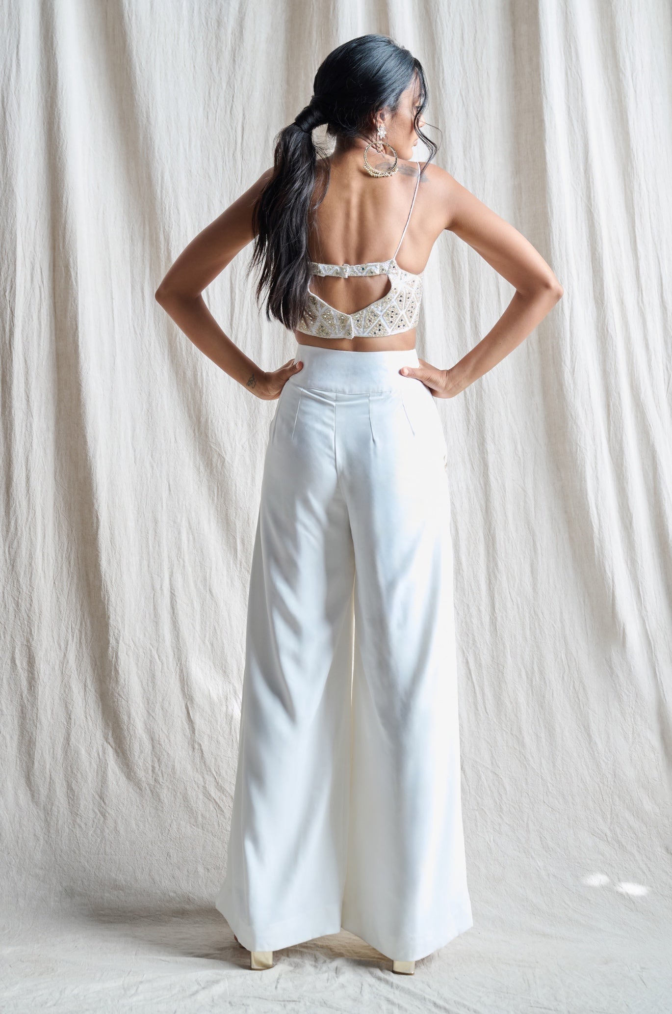 Enchanted – white crepe outfit, bisouNYC