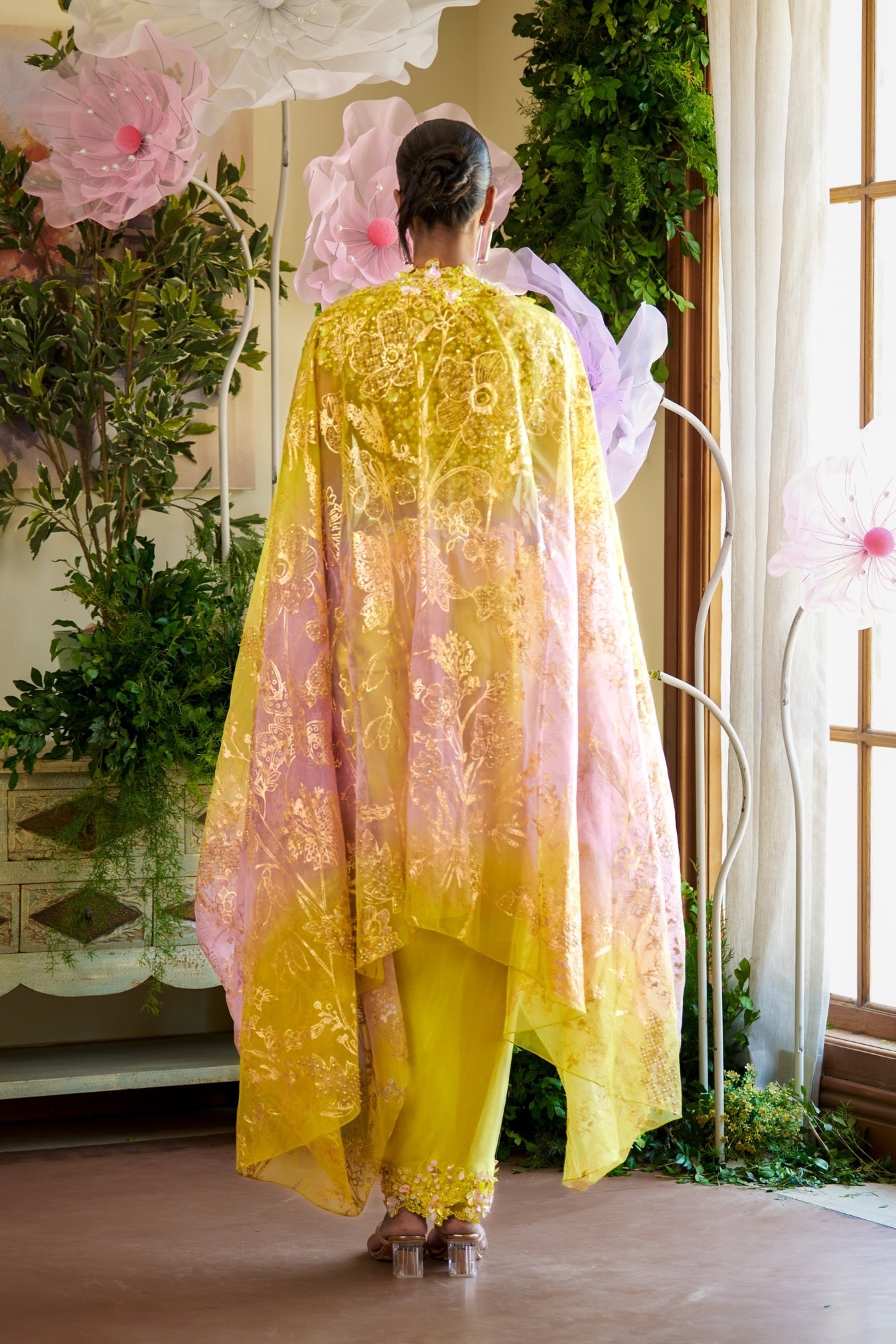 Esma – green silk outfit, bisouNYC