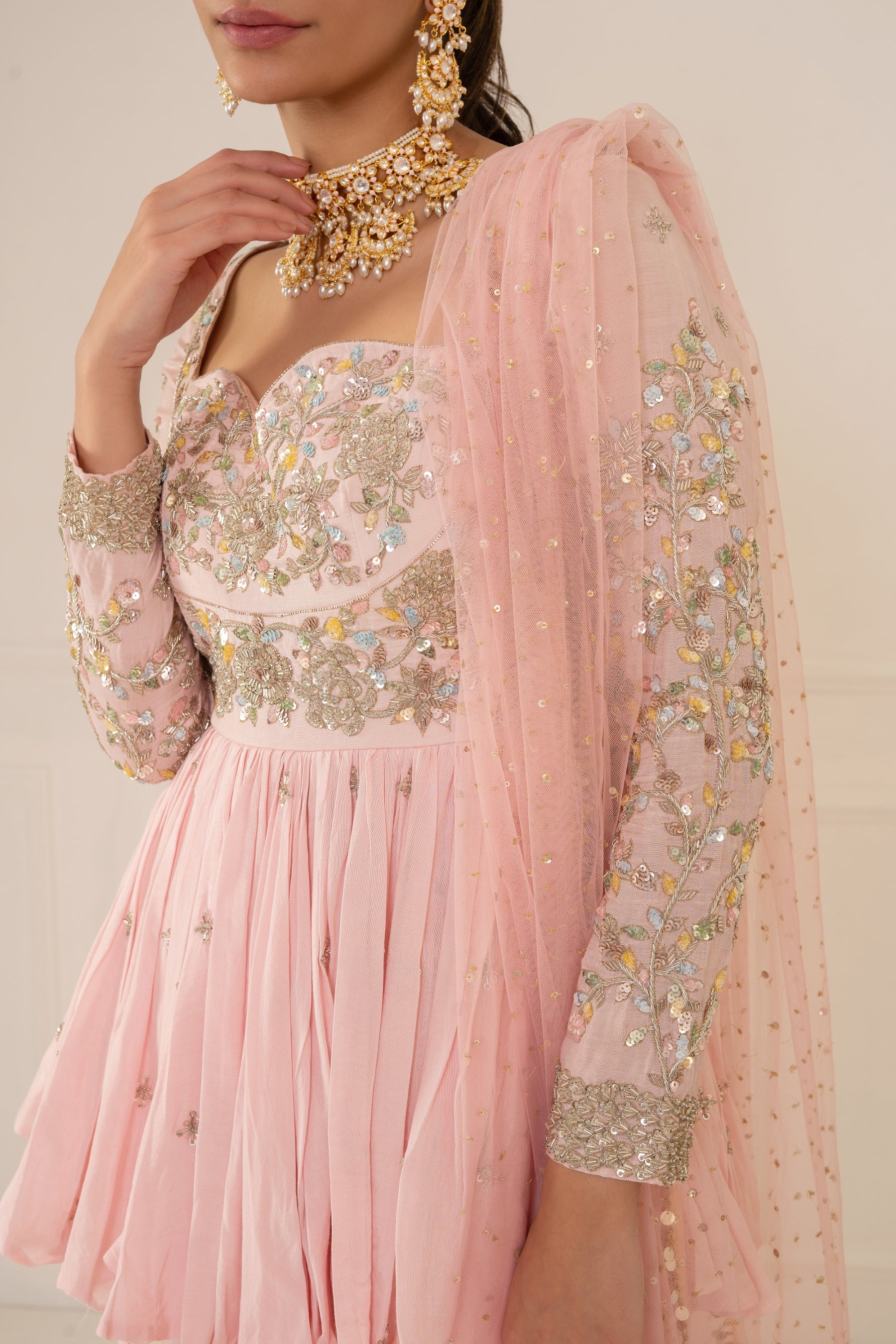 Mira – lilac silk suit, bisouNYC