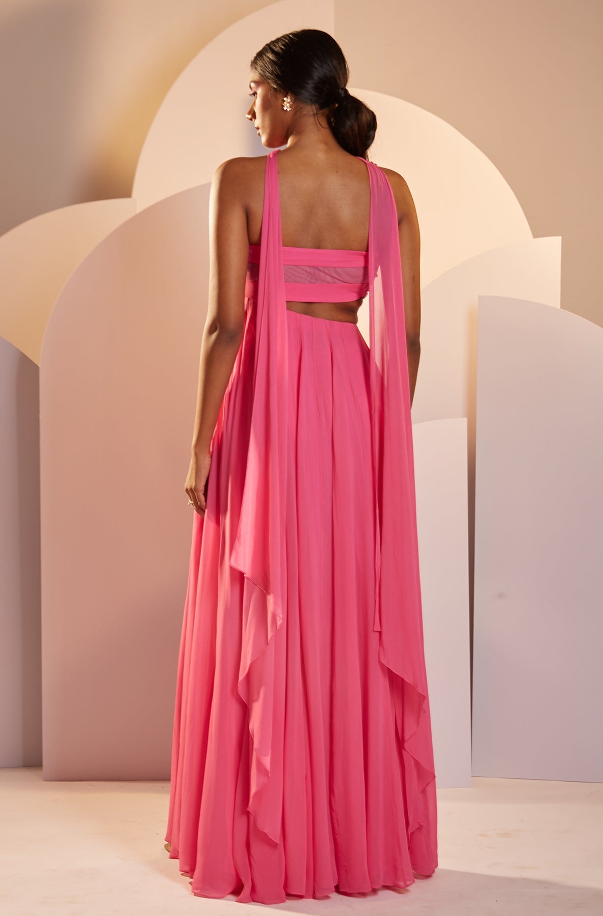 Selena – pink crepe suit, bisouNYC